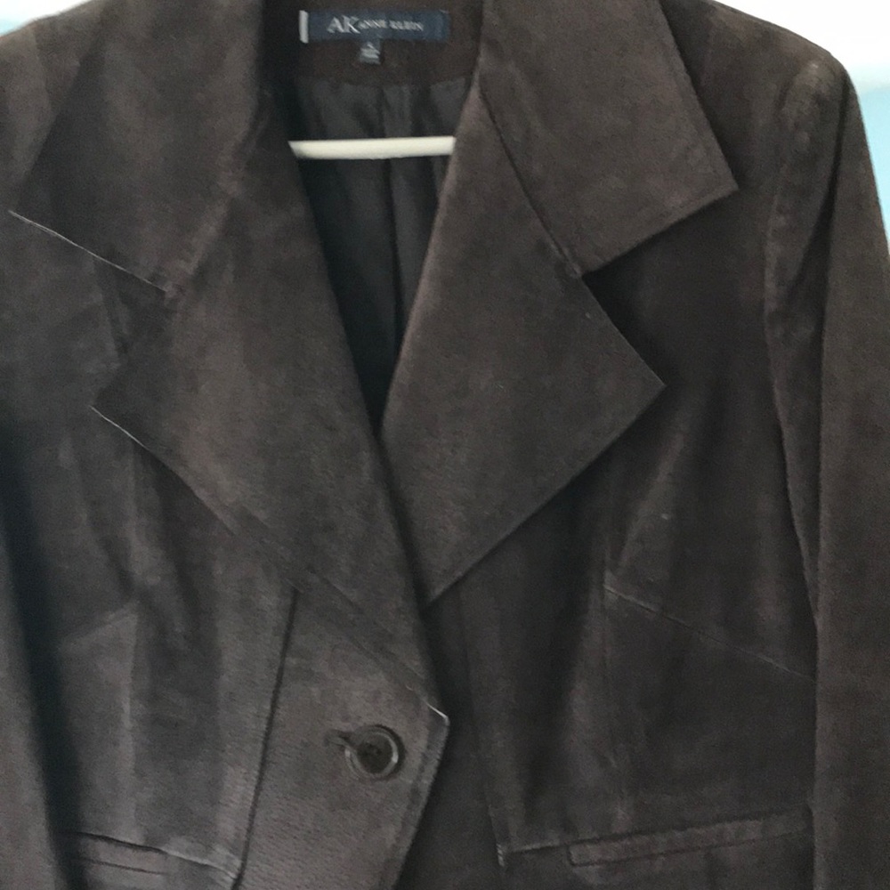 Anne Klein suede jacket in good condition. - Picture 2 of 4